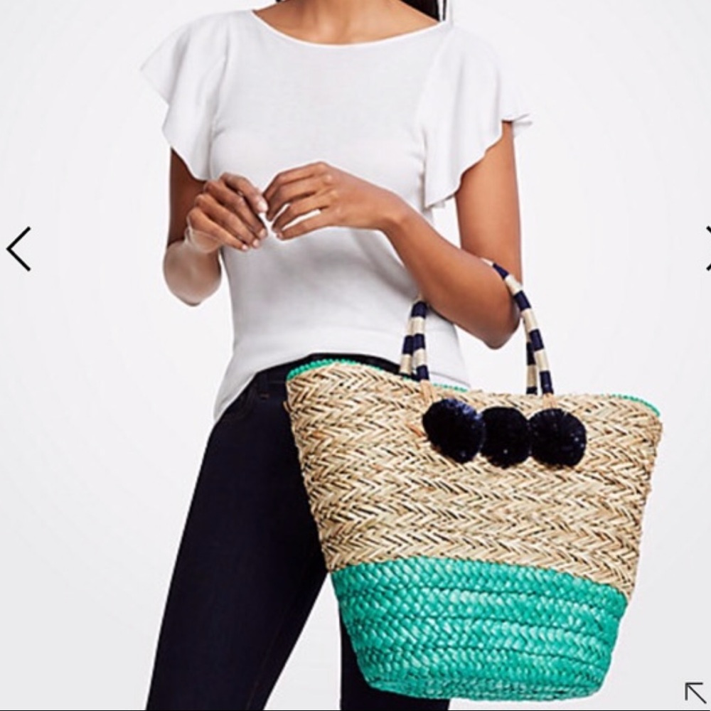 Straw beach bag